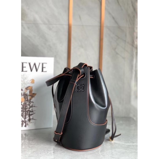 Loewe Medium Balloon Bucket Bag In Black Calfskin