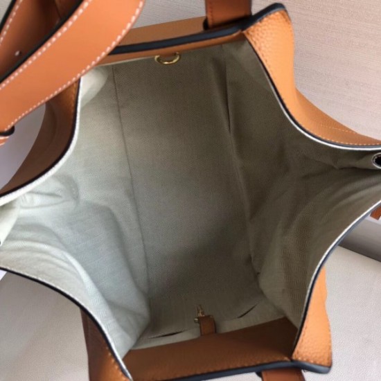 Loewe Medium Hammock Bag In Tan Leather