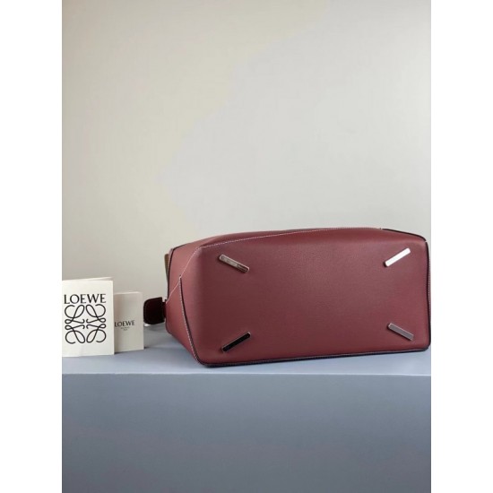 Loewe Large Puzzle Bag In Bordeaux Calfskin