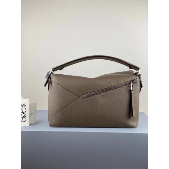 Loewe Large Puzzle Bag In Khaki Grained Leather