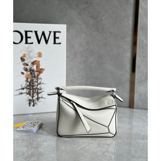 Loewe Puzzle Mini Bag In White Grained Calfskin 