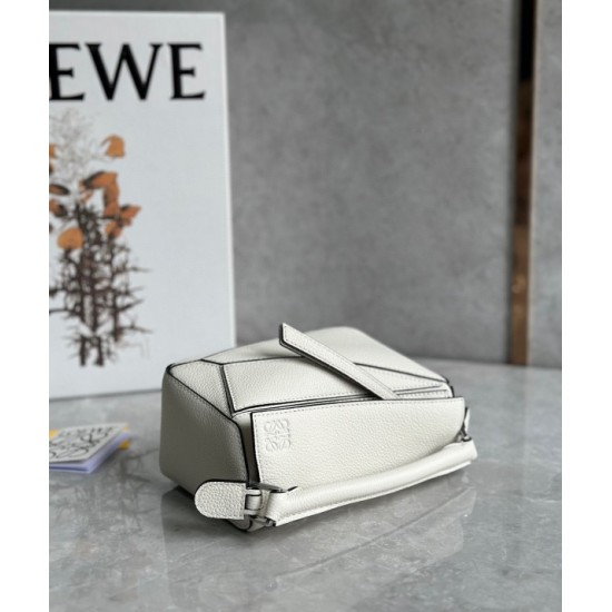 Loewe Puzzle Mini Bag In White Grained Calfskin 