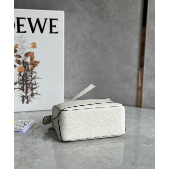 Loewe Puzzle Mini Bag In White Grained Calfskin 