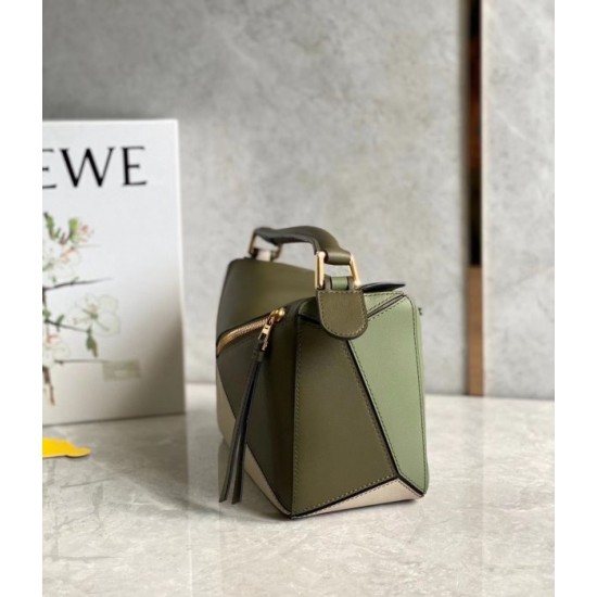 Loewe Puzzle Small Bag In Green Oat Calfskin