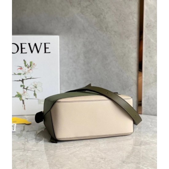 Loewe Puzzle Small Bag In Green Oat Calfskin