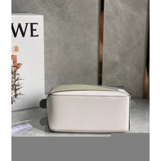 Loewe Puzzle Small Bag In Grey Cream White Calfskin