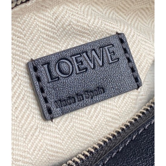 Loewe Puzzle Small Bag In Noir Classic Calfskin