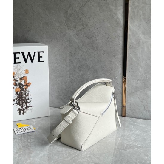 Loewe Puzzle Small Bag In White Grained Leather