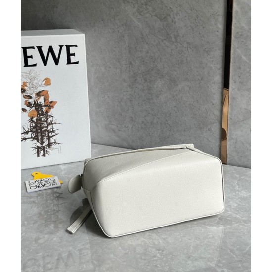 Loewe Puzzle Small Bag In White Grained Leather