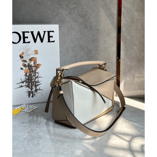 Loewe Puzzle Small Bag in Multicolour Warm Desert and White Calfskin