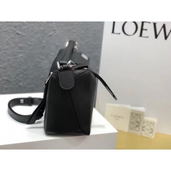 Loewe Small Puzzle Bag In Black Calfskin Leather