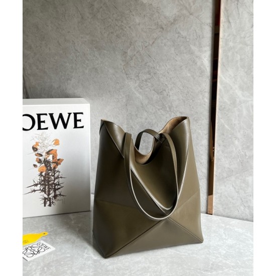 Loewe Medium Puzzle Fold Tote Bag in Dark Green Calfskin