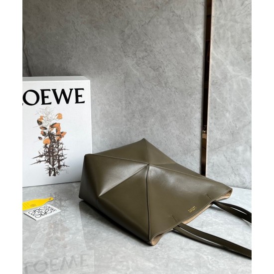 Loewe Medium Puzzle Fold Tote Bag in Dark Green Calfskin