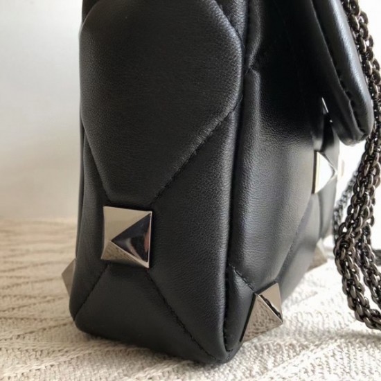 Valentino Medium Roman Stud Tonal Chain Bag In Noir Nappa