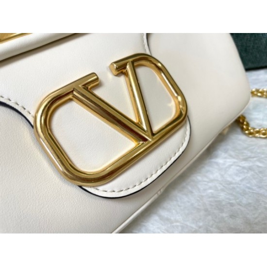 Valentino Stud Sign Shoulder Bag In White Nappa Leather