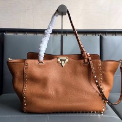 Valentino Medium Rockstud Tote Bag In Brown Grainy Calfskin