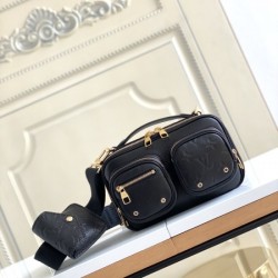 Louis Vuitton m80450 full leather black camera bag