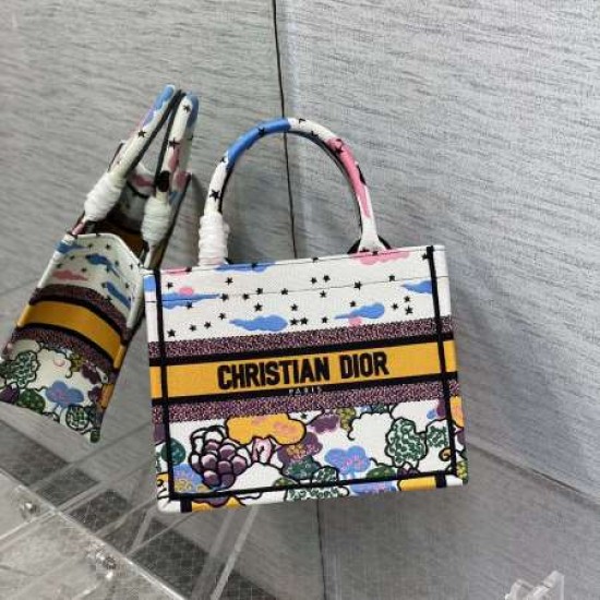 Dior m1265 tote