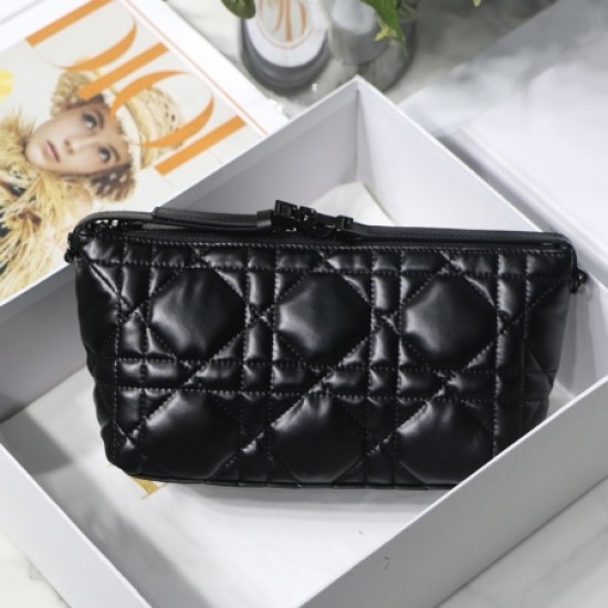 Dior m7003 Diortravel nomad clutch