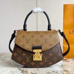 Louis Vuitton tilsitt fan bag