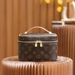 Louis Vuitton M44495 Nice Mini Toiletry Pouch