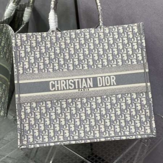 Dior Oversize Shopping Bag 42cm