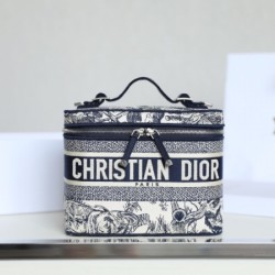 Dior S5480 Dior Travel Vanity Cosmetic Bag